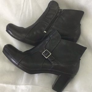 CLARKS ARTISAN BOOTS
